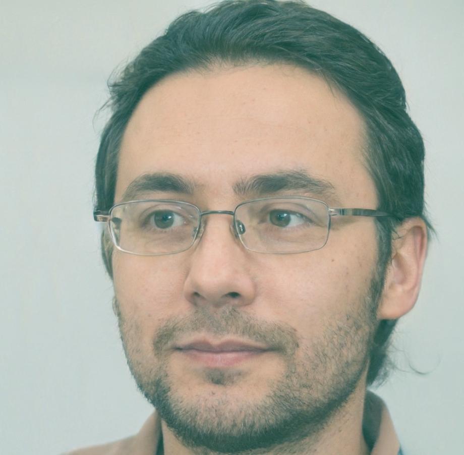 Portrait de Théo Marchand, instructeur spécialisé en fiscalité et optimisation